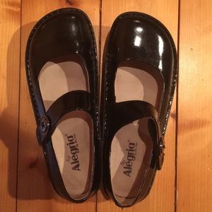 Algeria size 40 leather upper Mary Janes